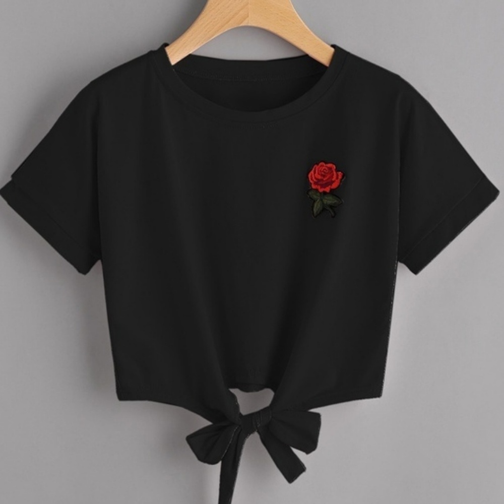 Black Crop Tee